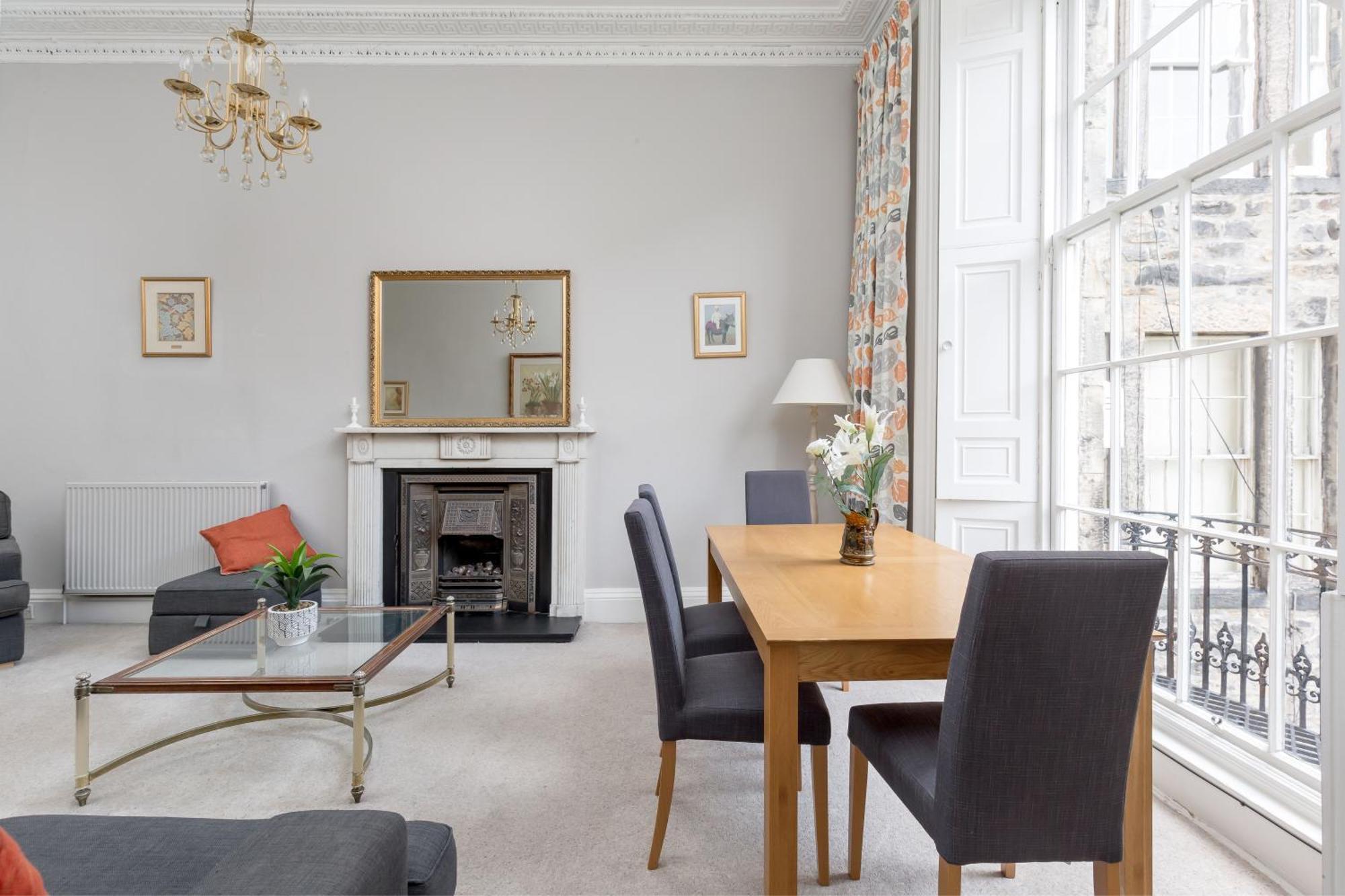 Light And Spacious 2 Bedroom Flat In Heart Of Edinburgh Luaran gambar
