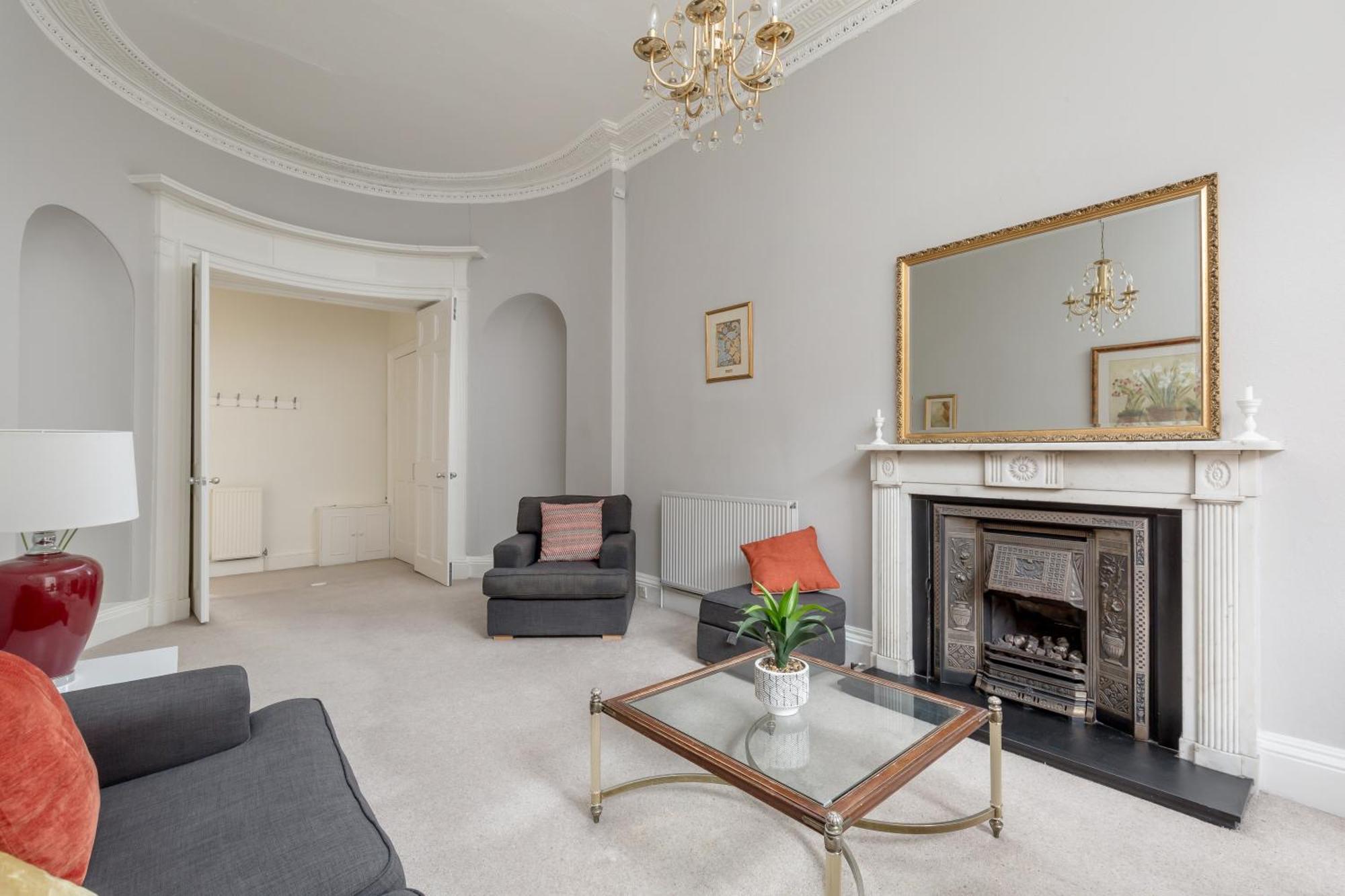 Light And Spacious 2 Bedroom Flat In Heart Of Edinburgh Luaran gambar